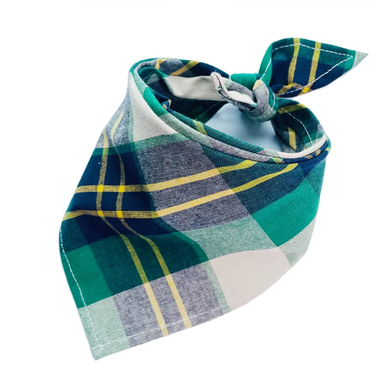 30/50Pcs Cotton Plaid Dog Bandanas Thin Style Small Large Dog Scarves Bibs Collar Pet Dog Accessories for Summer